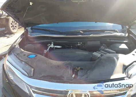 2019 Honda Pilot Elite z USA, uszkodzony, nr VIN 5FNYF6H01KB059281